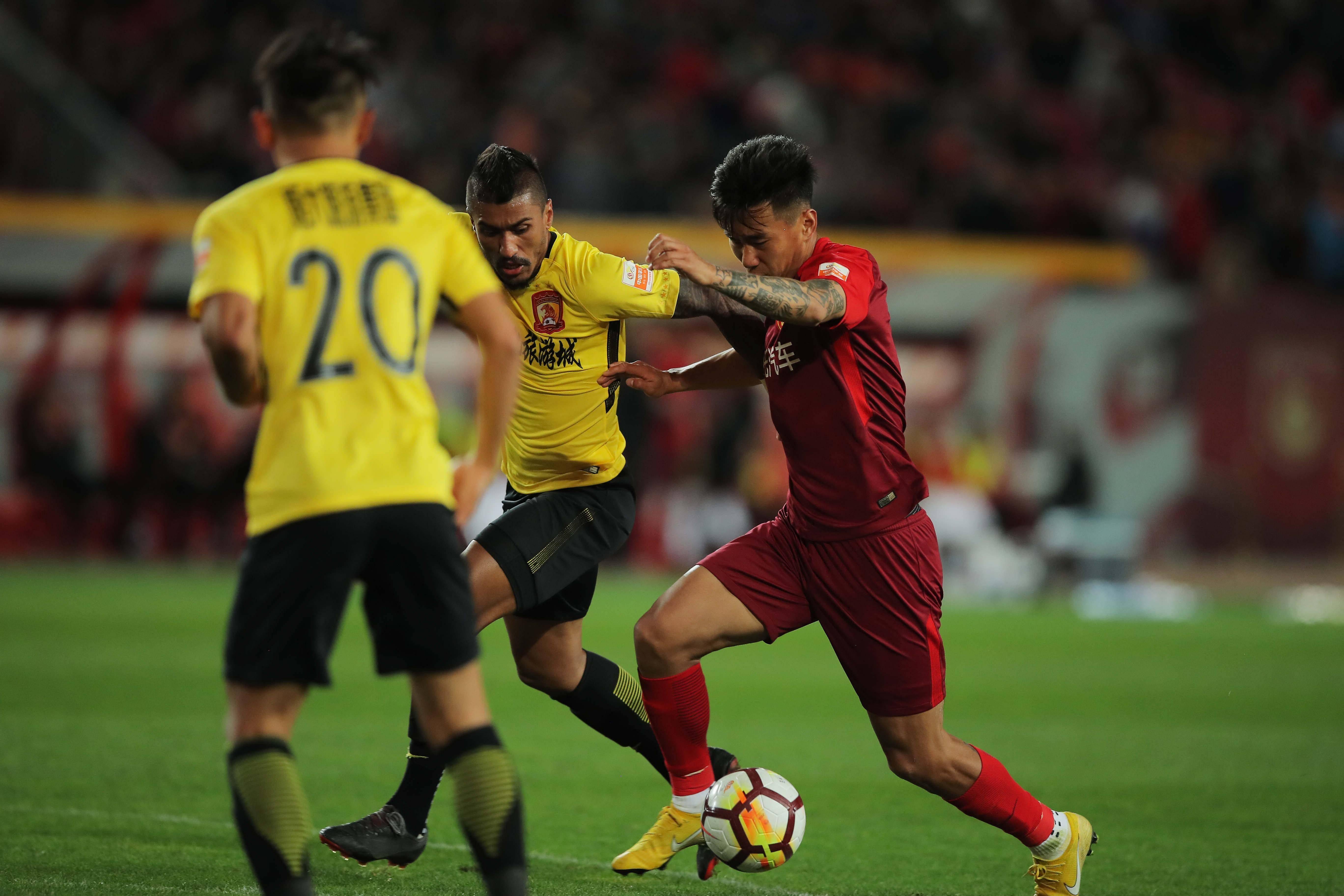 开云官网-冲刺阶段突围战来临，斯图加特围绕中超豪取连胜，赛场秩序良好，临场指挥获称赞的简单介绍
