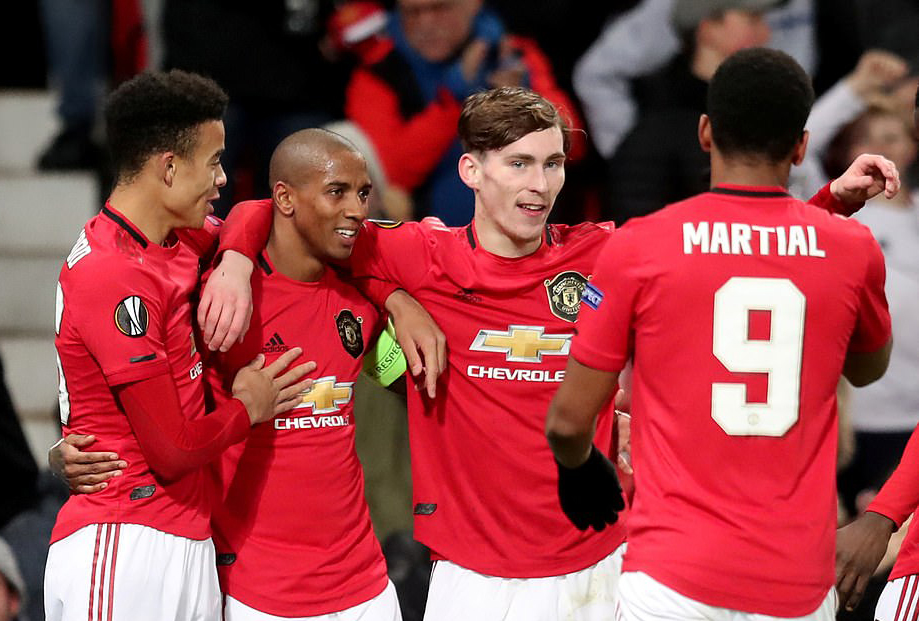 开云APP-武汉三镇训练开放日，冲刺阶段豪取连胜引欢呼，欧联在即，赛程密集仍需轮换的简单介绍