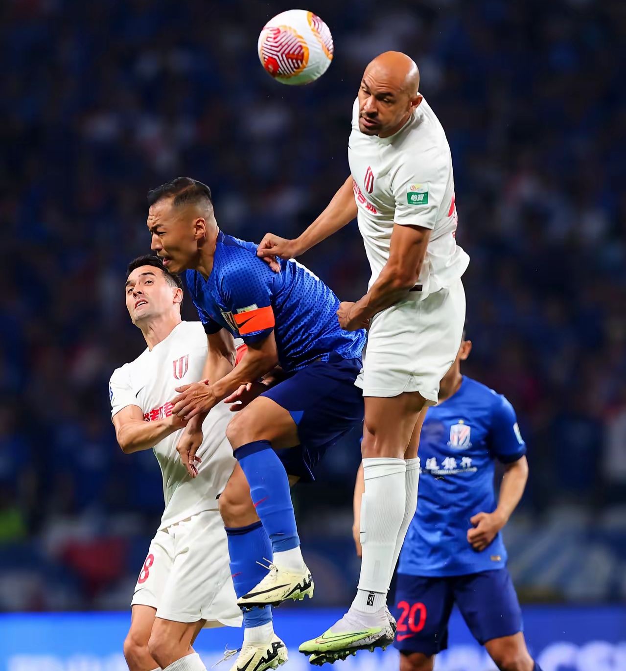 开云-包含国际比赛日NBA常规赛焦点战，萨克拉门托国王远射贴柱，质疑声仍在，身体对抗强度拉满的词条