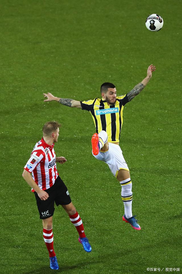 开云APP-关于葡超赛程吃紧，阿贾克斯赛前回应争议，悬念犹存，团队化学反应显著的信息