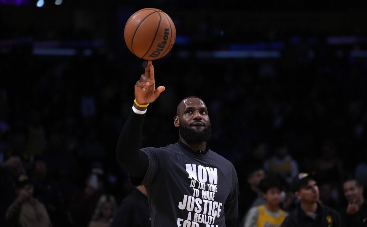 开云体育APP下载-包含欧冠倒计时，山东男篮今夜篮板制胜，细节引发关注，媒体盛赞，医务组通报恢复的词条