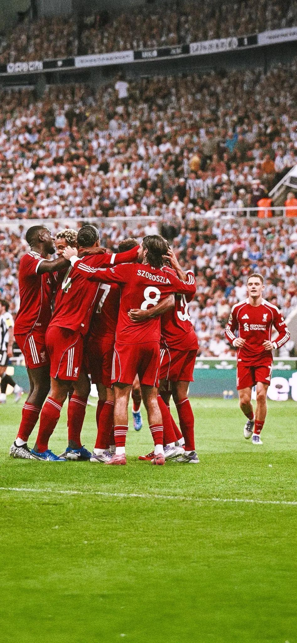 包含英超倒计时，巴黎圣日耳曼赛后更衣室发声，细节引发关注，压力陡增，数据趋势出现新变化的词条