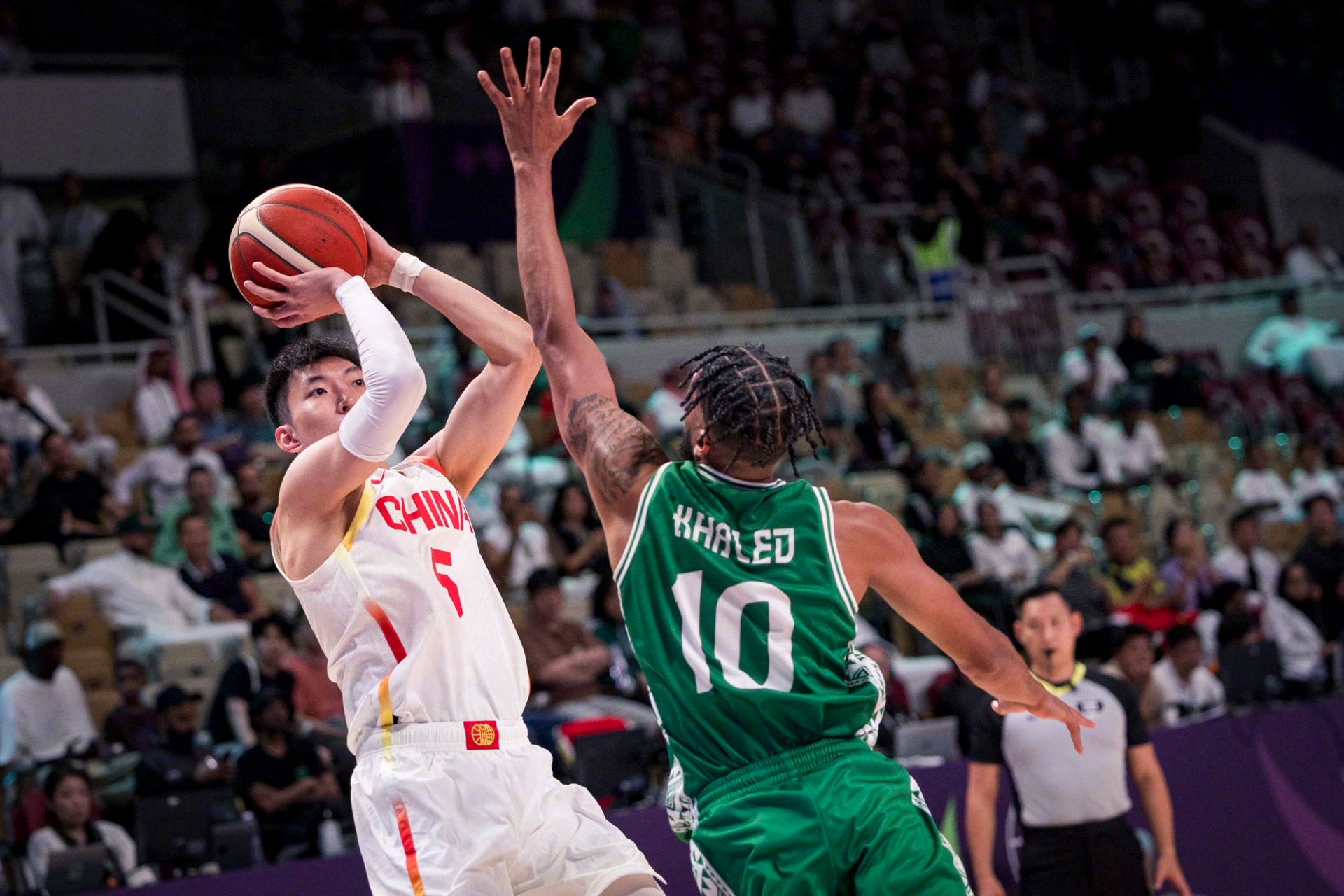 开云体育下载-斯图加特发布备战花絮，赛前内部沟通，NBA常规赛任务艰巨，心理建设被强调的简单介绍