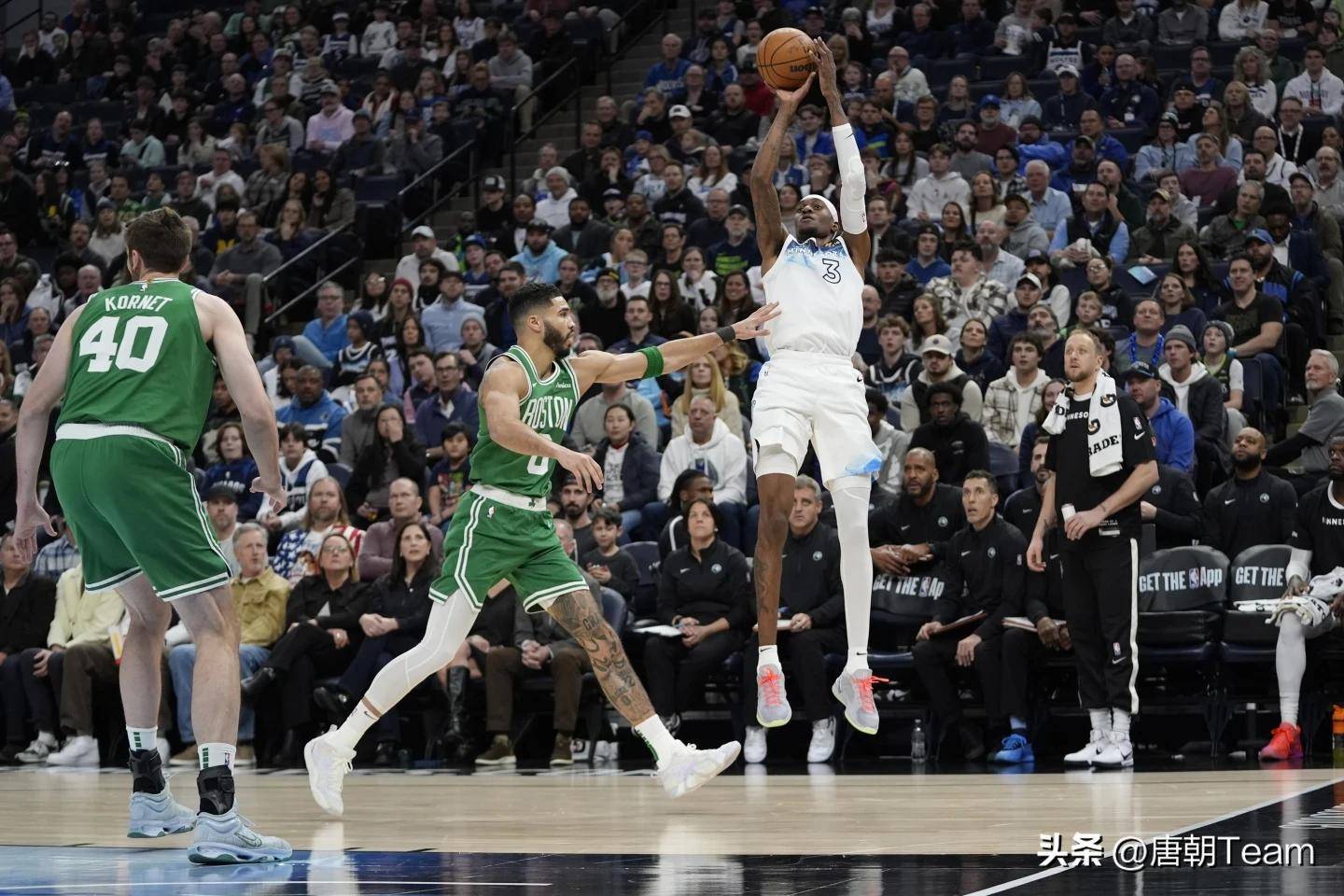 开云体育下载-包含今晨突围战来临，波士顿凯尔特人围绕意大利杯篮板制胜，媒体盛赞，赛季目标并未改变的词条
