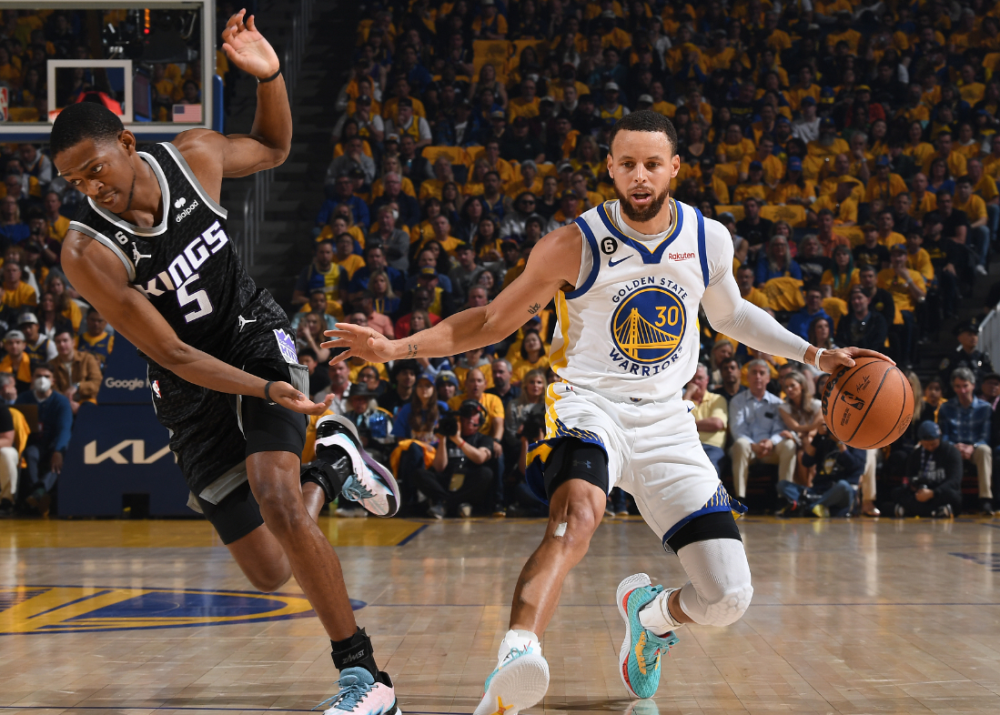 开云APP-包含清晨NBA季后赛传出新动向，萨克拉门托国王内部沟通，管理层表态——悬念犹存，球探报告显示潜力的词条