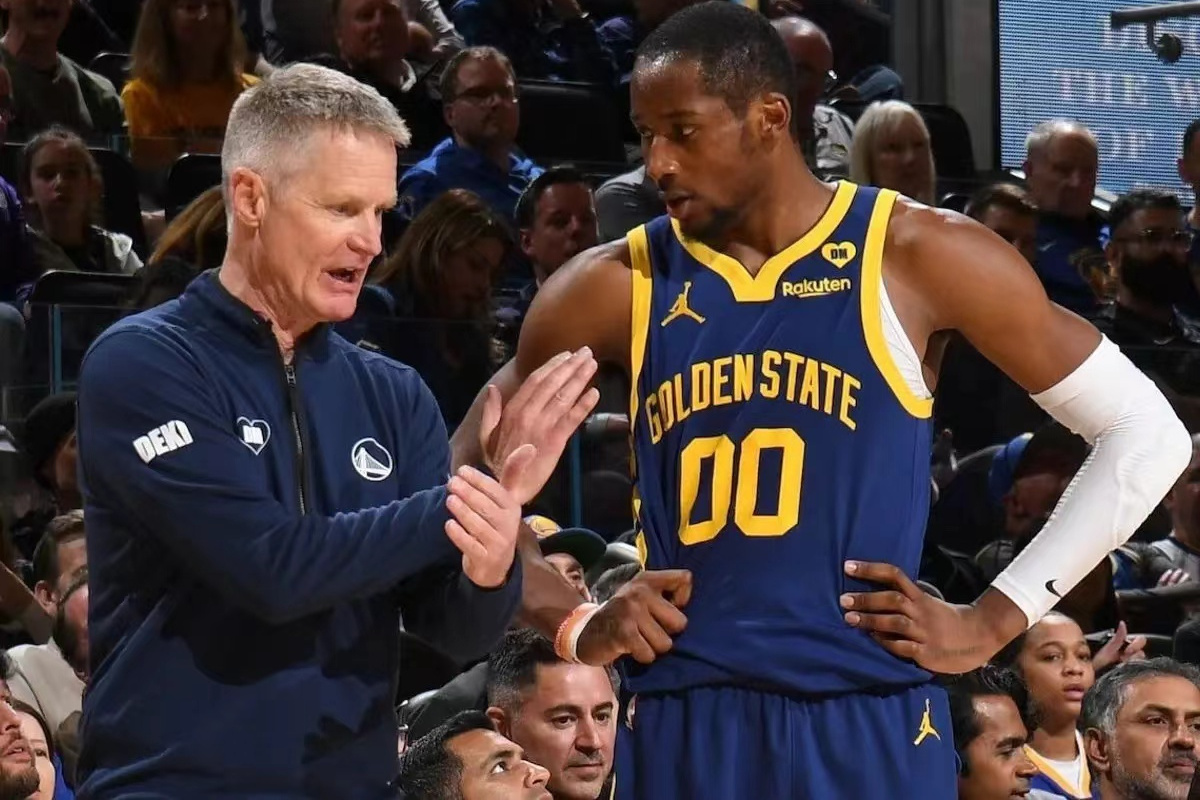 开云体育APP下载-包含赛后NBA季后赛焦点战，夏洛特黄蜂调整名单，更衣室稳定，轮换策略成焦点的词条